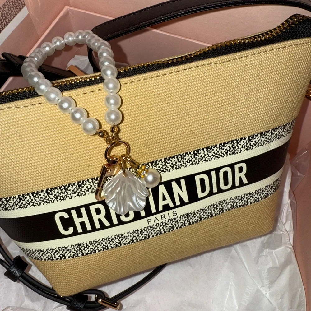 Dior Beige and Black Crossbody Bag - Picture 4 of 8